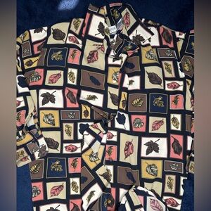 Women’s stylist printed button-down shirt